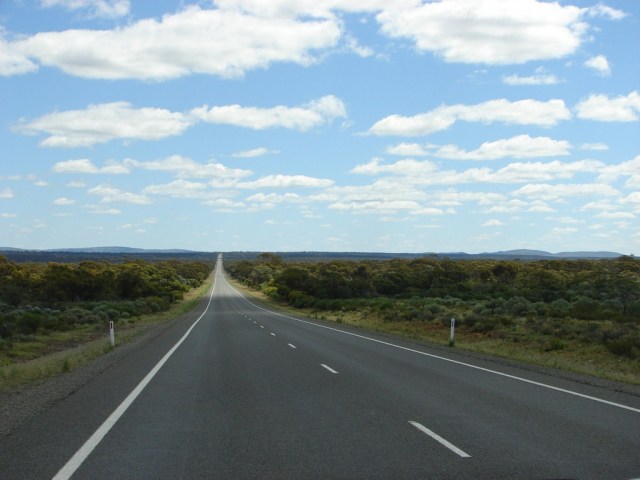 longest-straight-road-scenes-7-1280x768